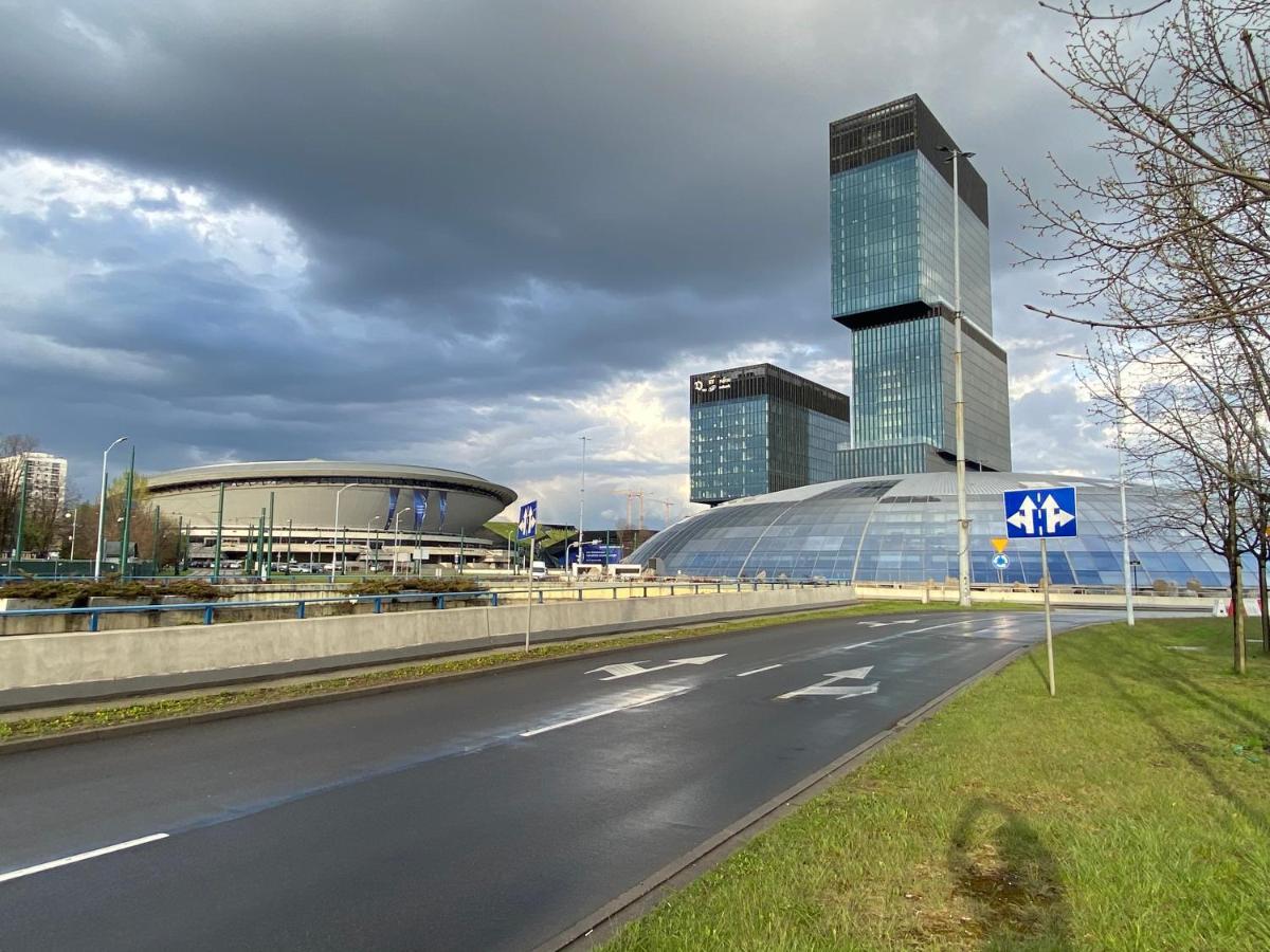 Aparthotel Superjednostka Катовице Экстерьер фото