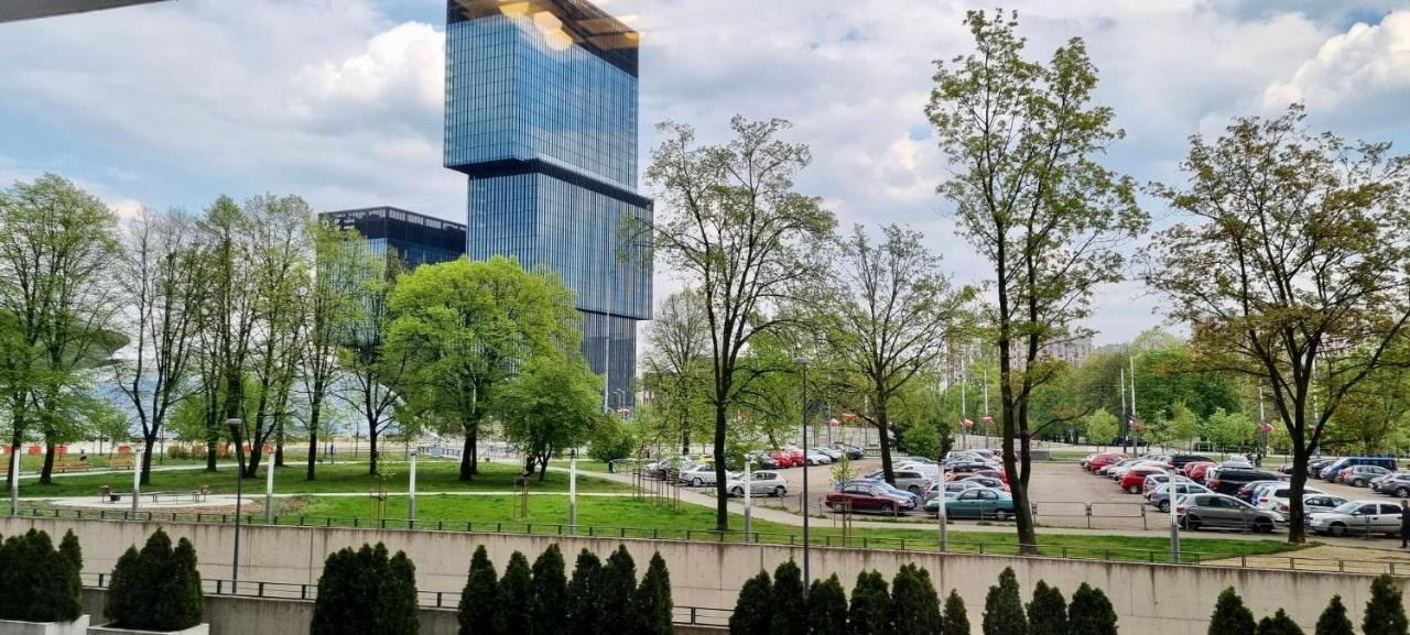 Aparthotel Superjednostka Катовице Экстерьер фото