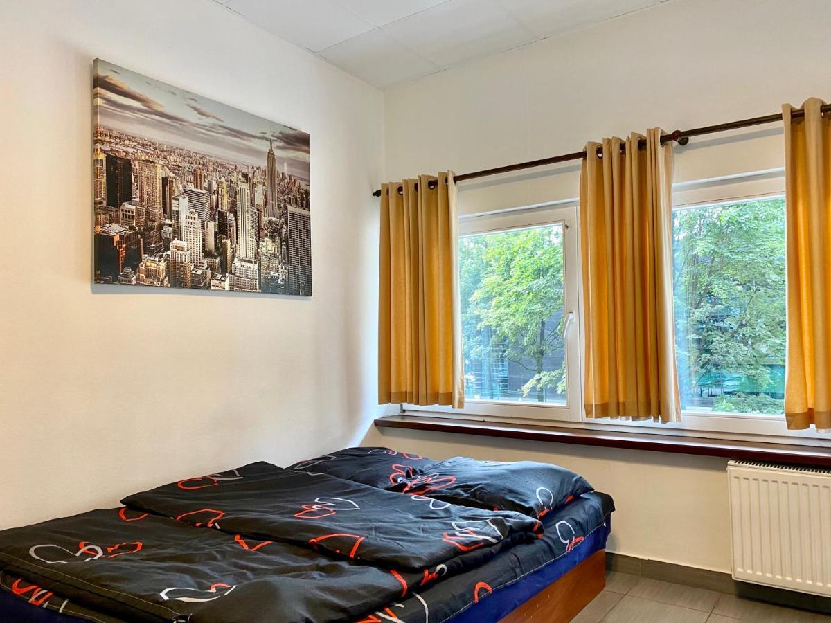 Aparthotel Superjednostka Катовице Экстерьер фото